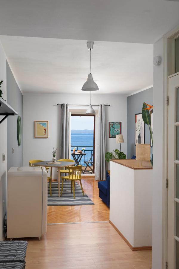 Front Apartment